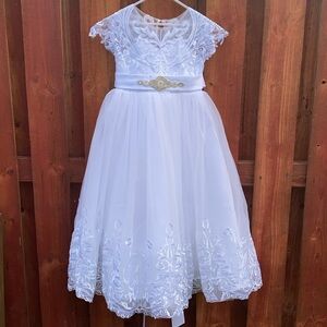 White Lace Tulle Flower Girl Dress Size 10-12 Communion Gown